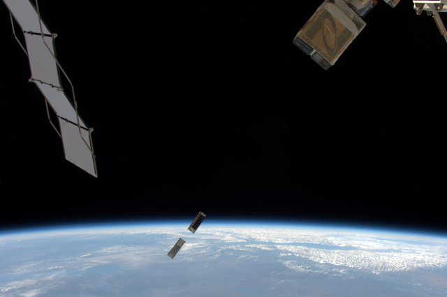 minxss-and-cadre-cubesats-deployed-by-tim-peake-gb1ss-2016-05-16